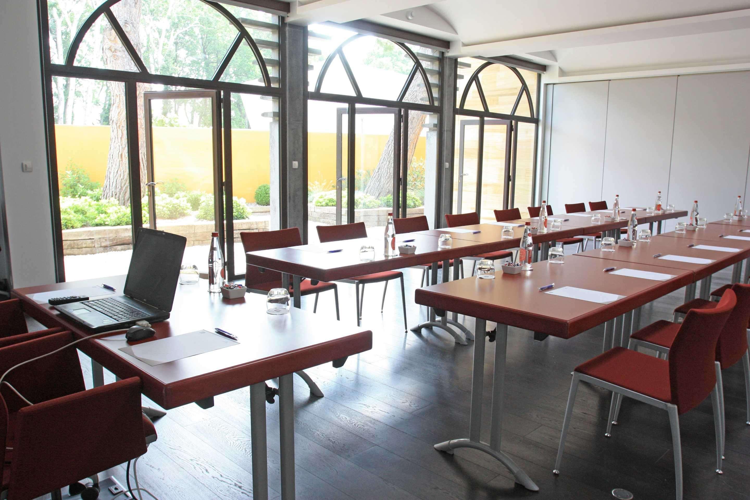 Best Western Plus Le Lavarin Avignon Ngoại thất bức ảnh